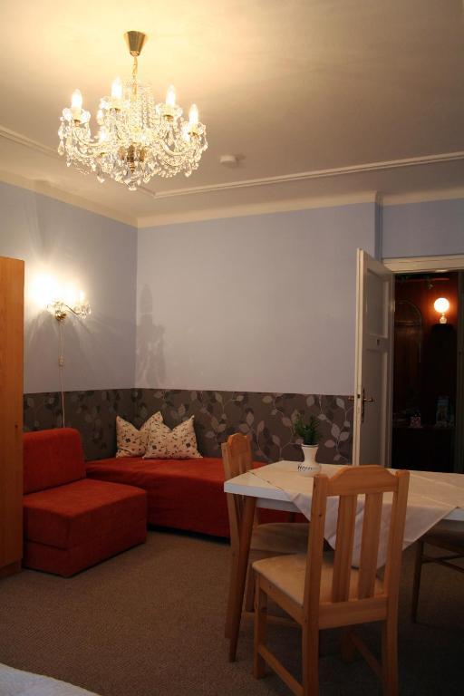A.Dalia Hotel Karlovy Vary Bagian luar foto
