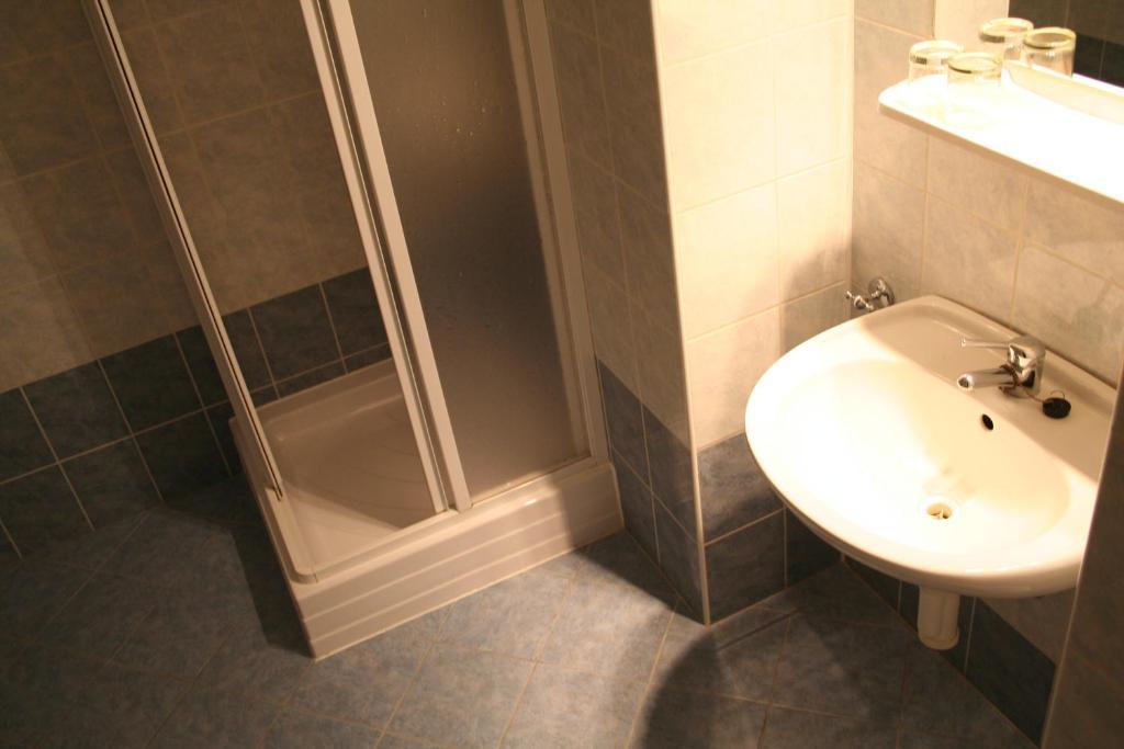 A.Dalia Hotel Karlovy Vary Bagian luar foto