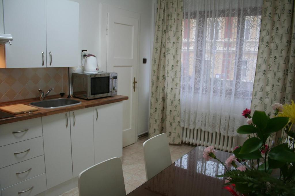 A.Dalia Hotel Karlovy Vary Bagian luar foto