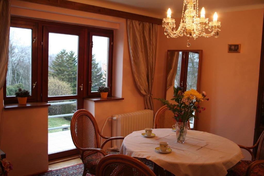 A.Dalia Hotel Karlovy Vary Bagian luar foto