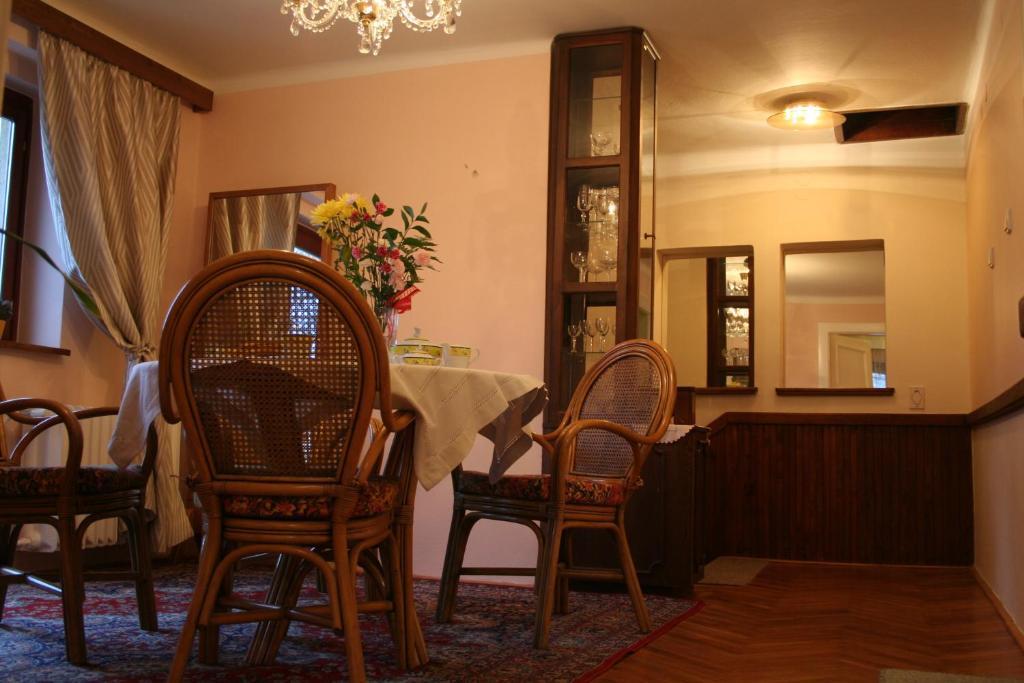 A.Dalia Hotel Karlovy Vary Bagian luar foto